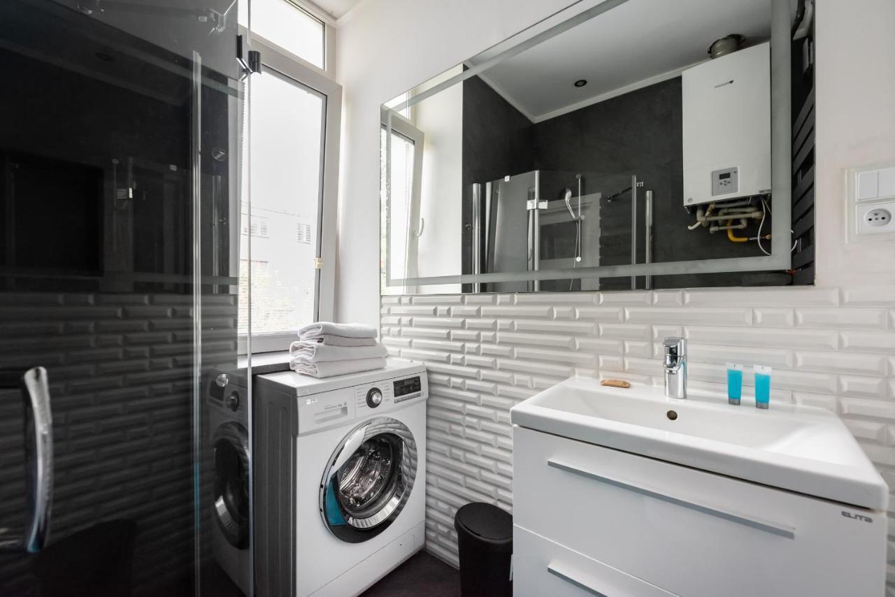 Glogowa Bricks Apartment ワルシャワ エクステリア 写真