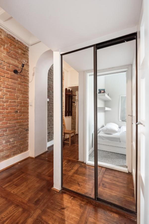 Glogowa Bricks Apartment ワルシャワ エクステリア 写真